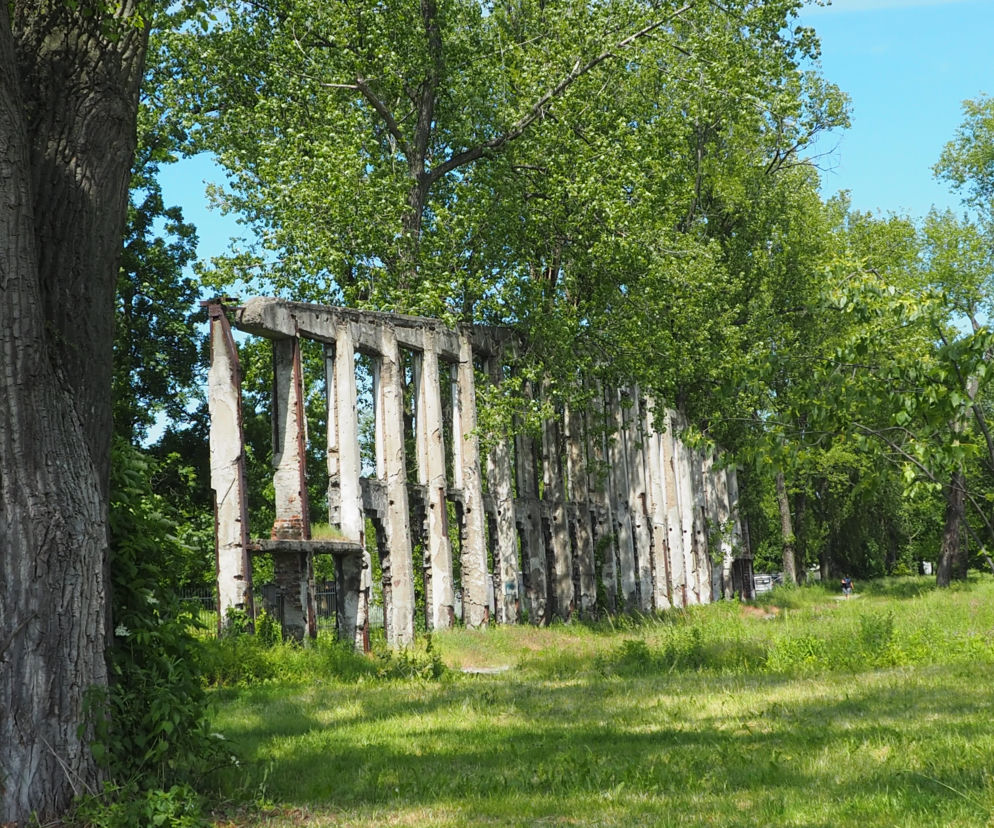 ściana hangaru nr 5
