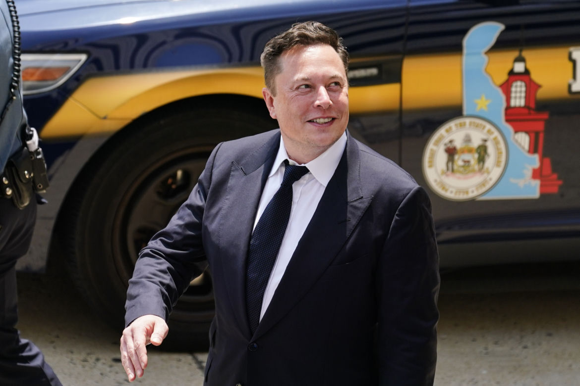 Elon Musk zawsze zadaje jedno pytanie podczas rozmowy o pracę. Nie zgadniesz jakie!