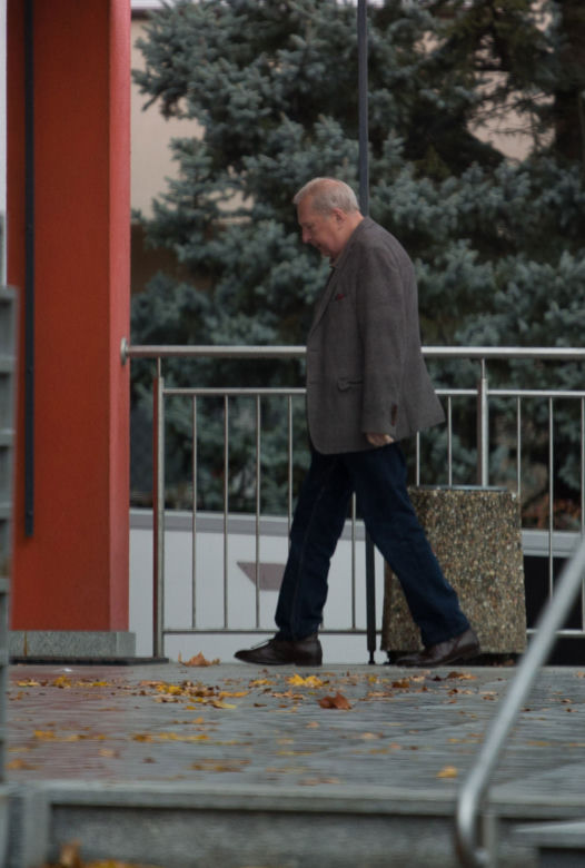 Załamany Jerzy Stuhr u lekarza