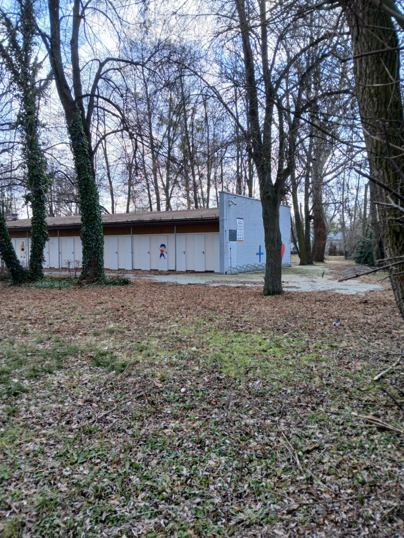 Nieczynne Kąpielisko Miejskie w Milanówku