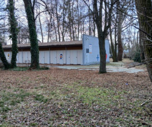 Nieczynne Kąpielisko Miejskie w Milanówku