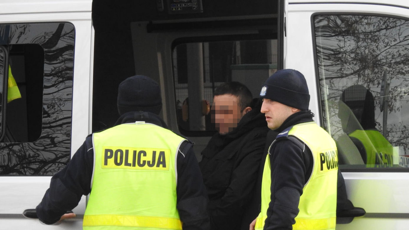 Dramatyczny wypadek na ul. Fieldorfa. Pijany kierowca rozbił samochód