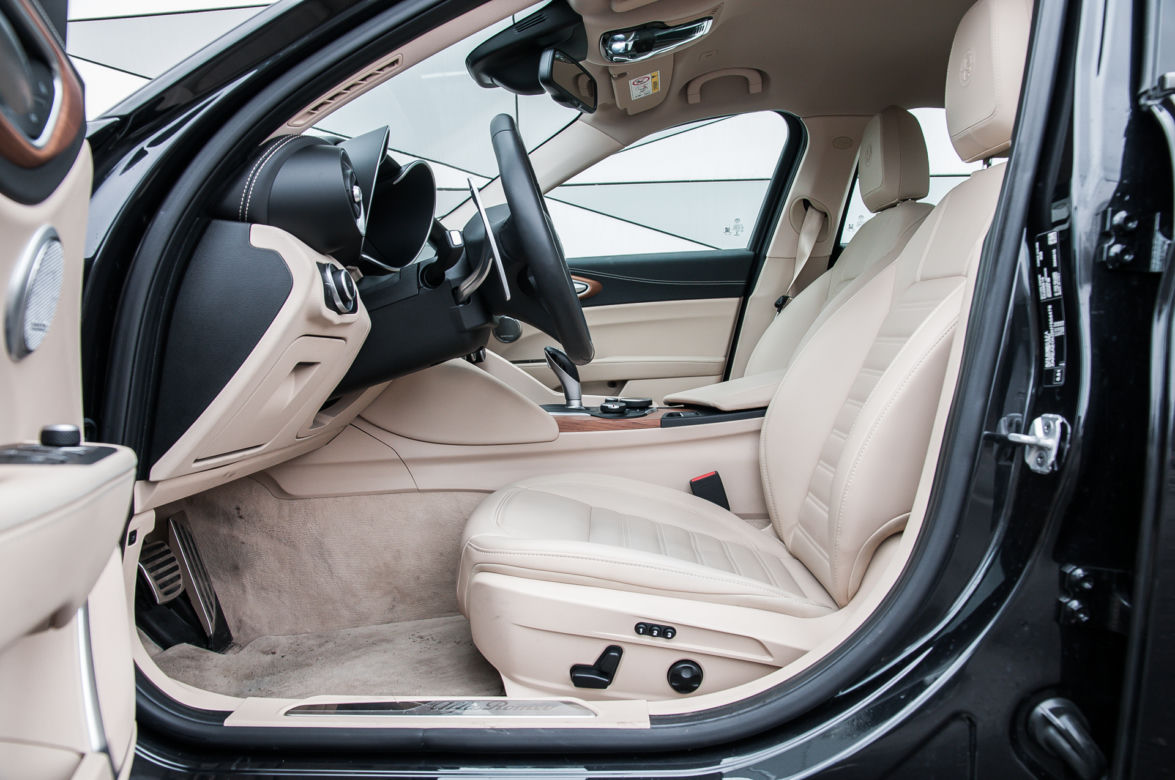 Alfa Romeo Giulia 2.2 D Turbo Veloce 210 KM Q4 AT
