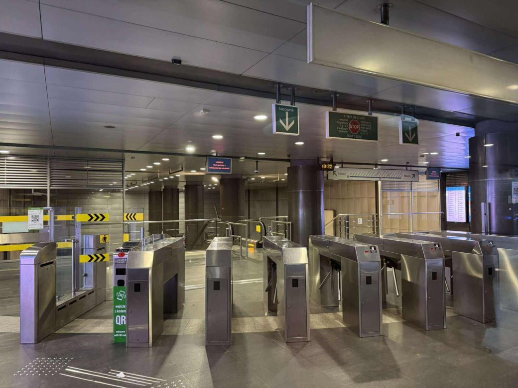 Utrudnienia w metrze w Warszawie (3.07.2025)