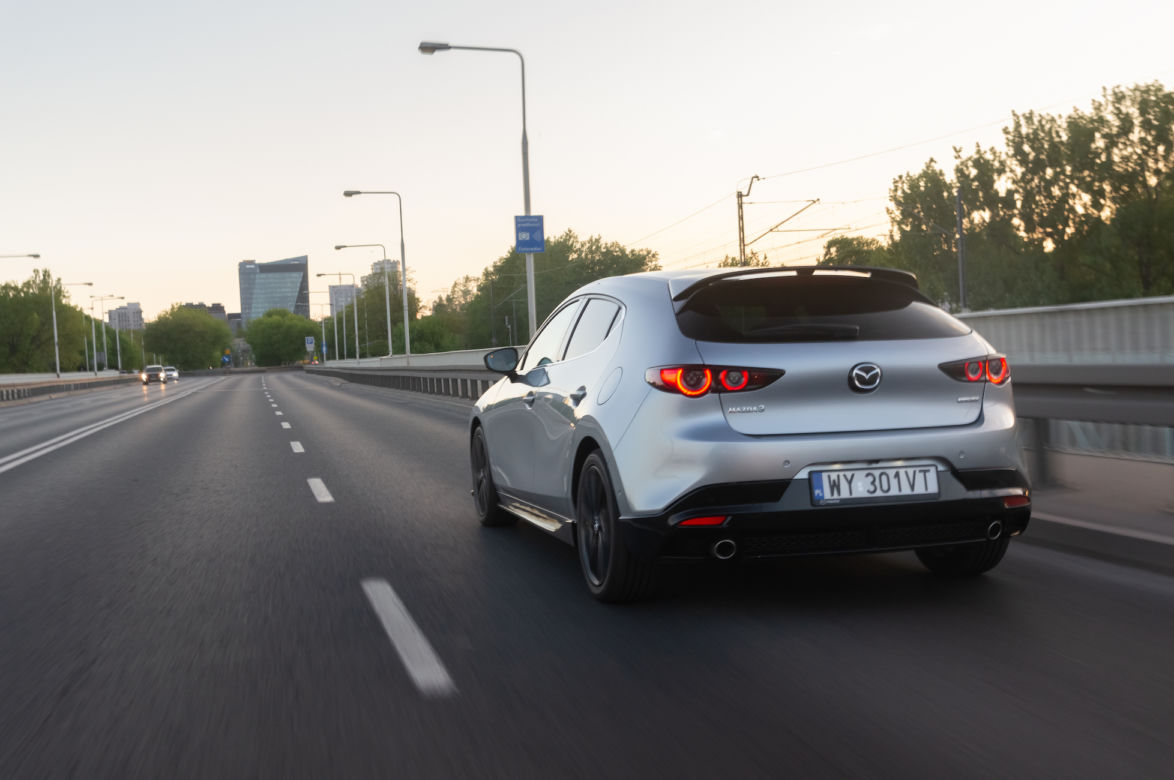 Mazda 3 Skyactiv-G 150 KM MT6 Hikari