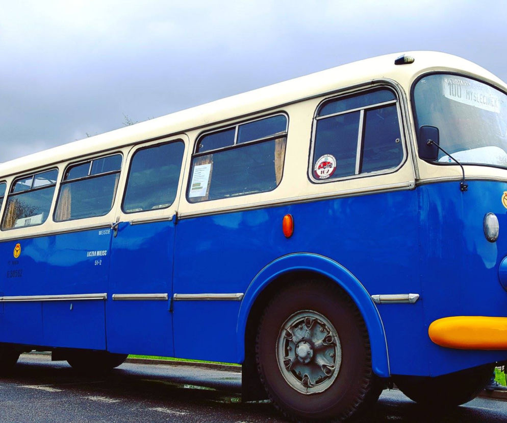 Zabytkowy autobus
