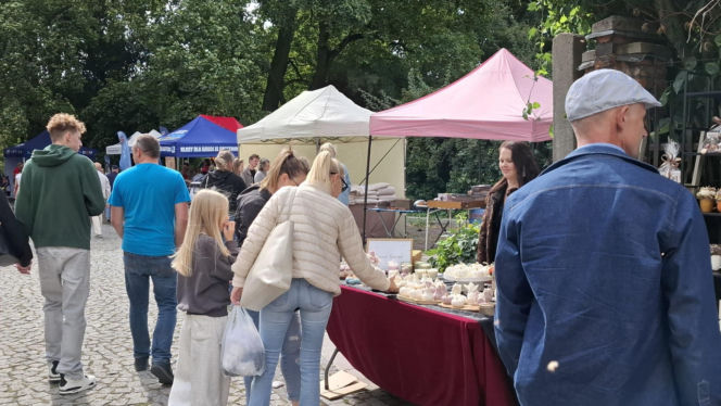 Najkrótsza uliczka w Kaliszu świętuje! Święto Ulicy Niecałej