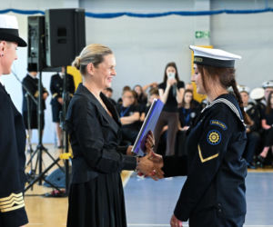 Barbara Nowacka na koniec roku szkolnego pojechała do Darłowa