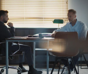 M jak miłość odc. 1898. Prokurator (Marcin Kaleta), Andrzej Budzyński (Krystian Wieczorek)