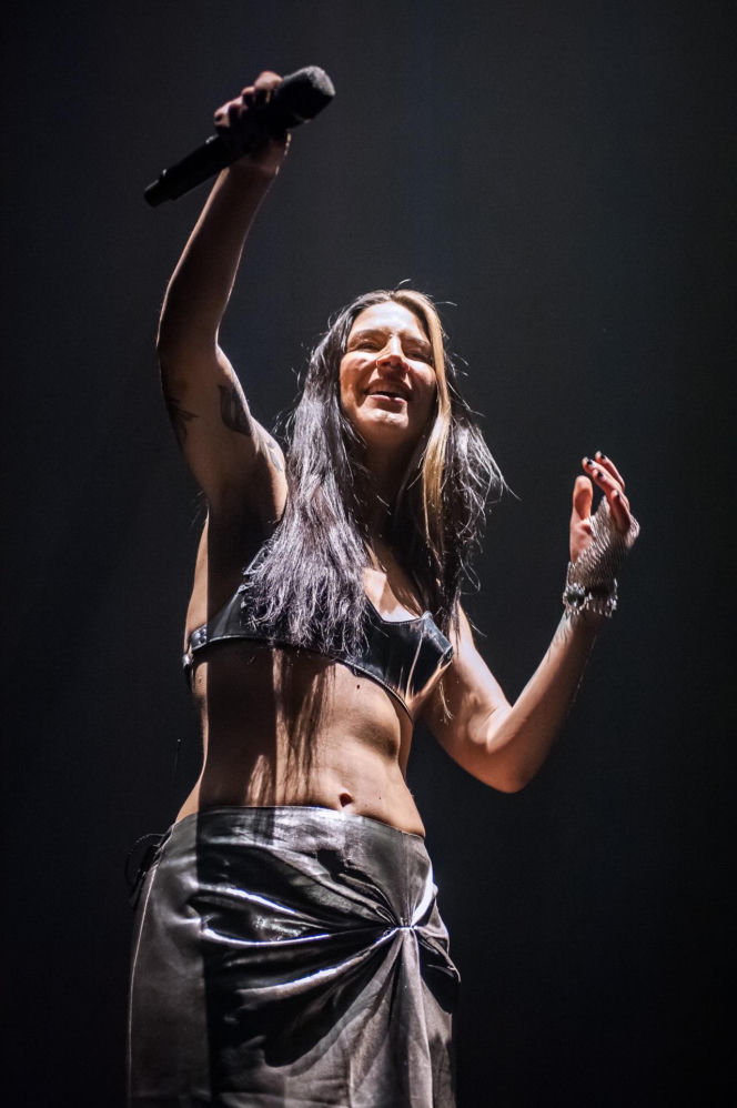 Misternie zaplanowane wizualne widowisko – Epica, Amaranthe i Charlotte Wessels zagrali w Warszawie [RELACJA]