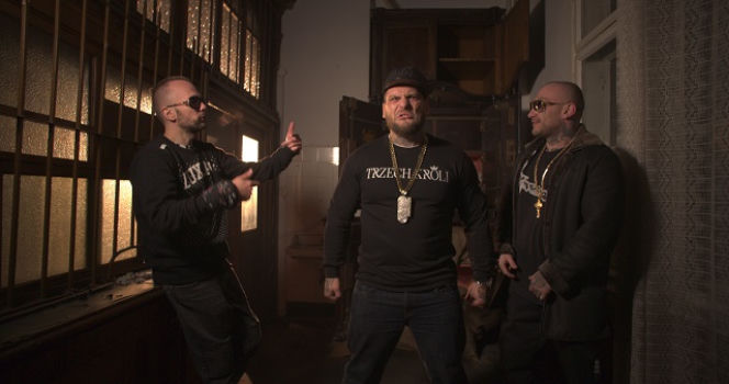Popek x Sobota x Matheo: pieniądze i piękne kobiety w teledysku Nie zmienię się. ZDJĘCIA