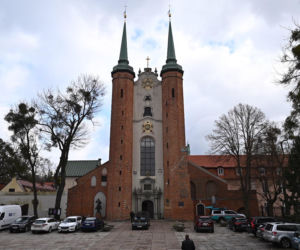 GDAŃSK: Pogrzeb Piotra Świąca. Dziennikarza żegnają tłumy
