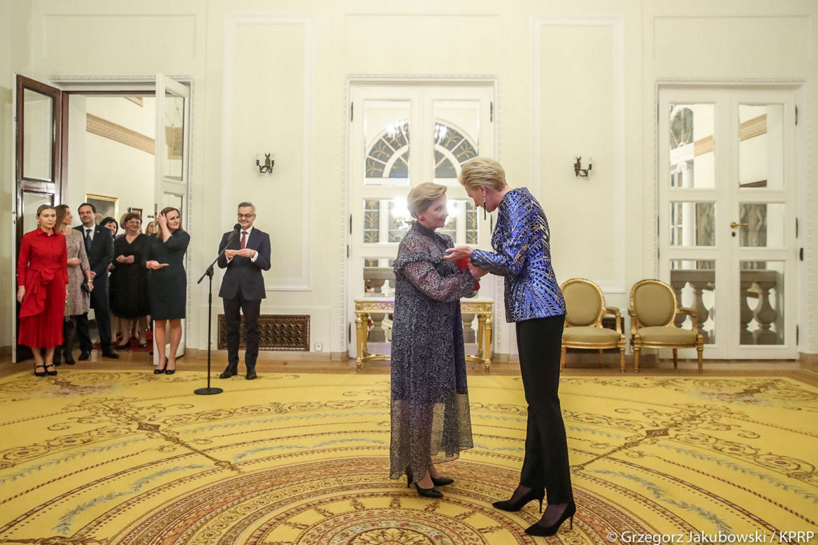 Agata Duda przekazała marynarkę na WOŚP