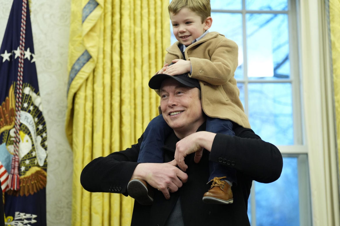Elon Musk przychodzi z dzieckiem do pracy! Mina Trumpa jest bezcenna