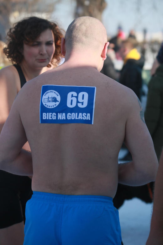 „Im mniej ubrań tym lepiej” Nad Zalewem Zembrzyckim w Lublinie odbył się „bieg na golasa”! 