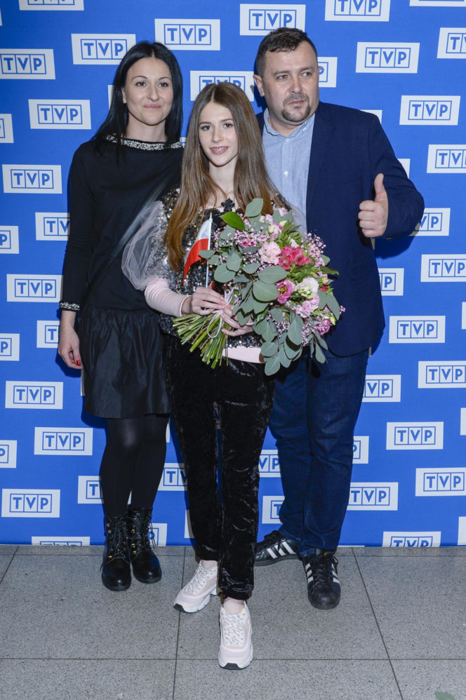 Roksana Węgiel z mamą i tatą
