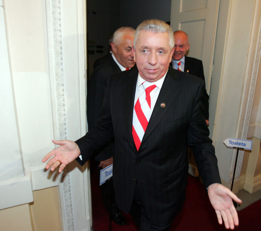 Czy w Warszawie powinien stanąć pomnik Andrzeja Leppera? Sprawdzamy co myślą o tym mieszkańcy 