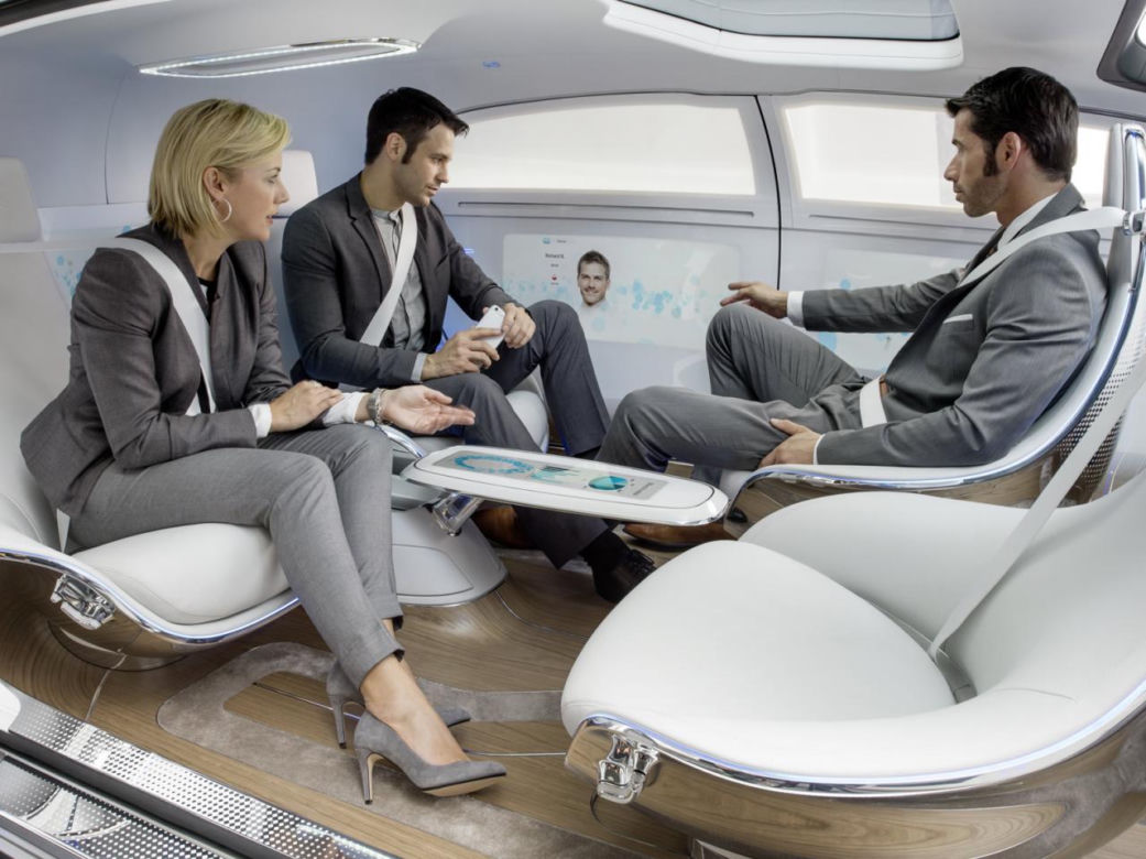 Autonomiczny Mercedes-Benz F 015 Luxury