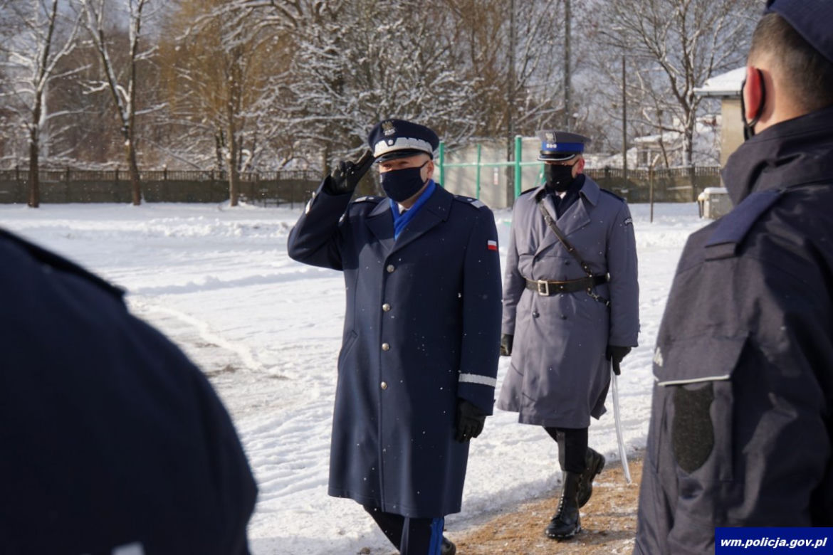 Nowi policjanci na Warmii i Mazurach. Ślubowało aż 80 funkcjonariuszy [ZDJĘCIA]