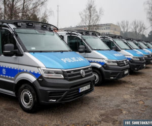 Nowe furgonetki świętokrzyskich policjantów