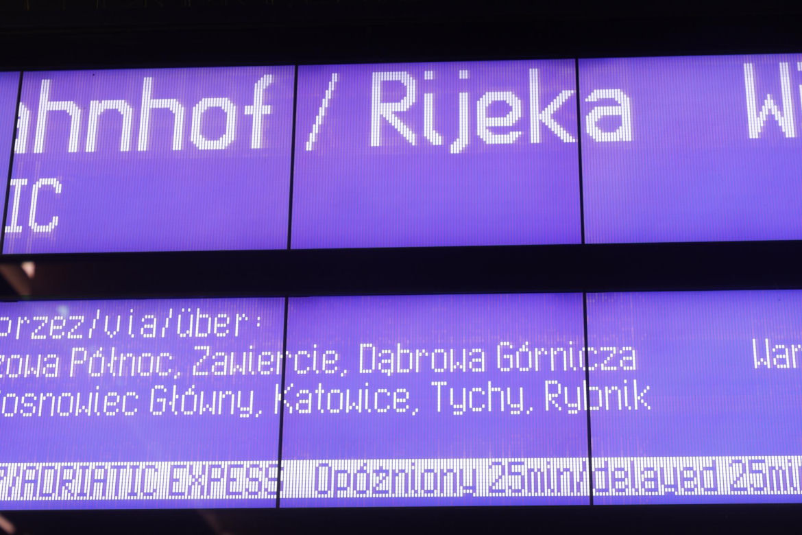 Pierwszy pociąg do Rijeki odjechał z Warszawy! Tłumy pasażerów. Wszystkie miejsca zajęte