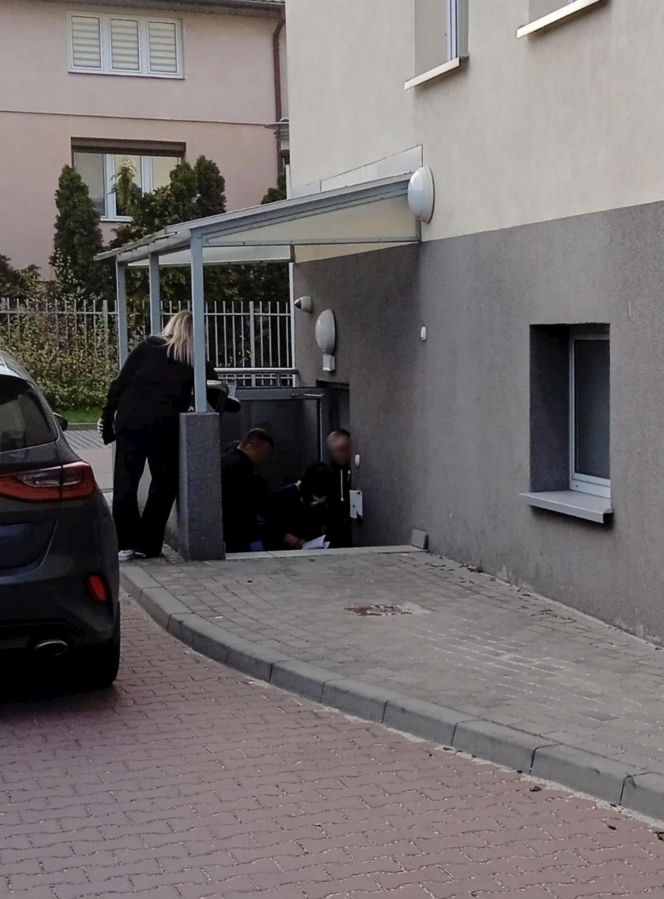 Atak na wójt Starej Kornicy. Mężczyzna usłyszał zarzuty