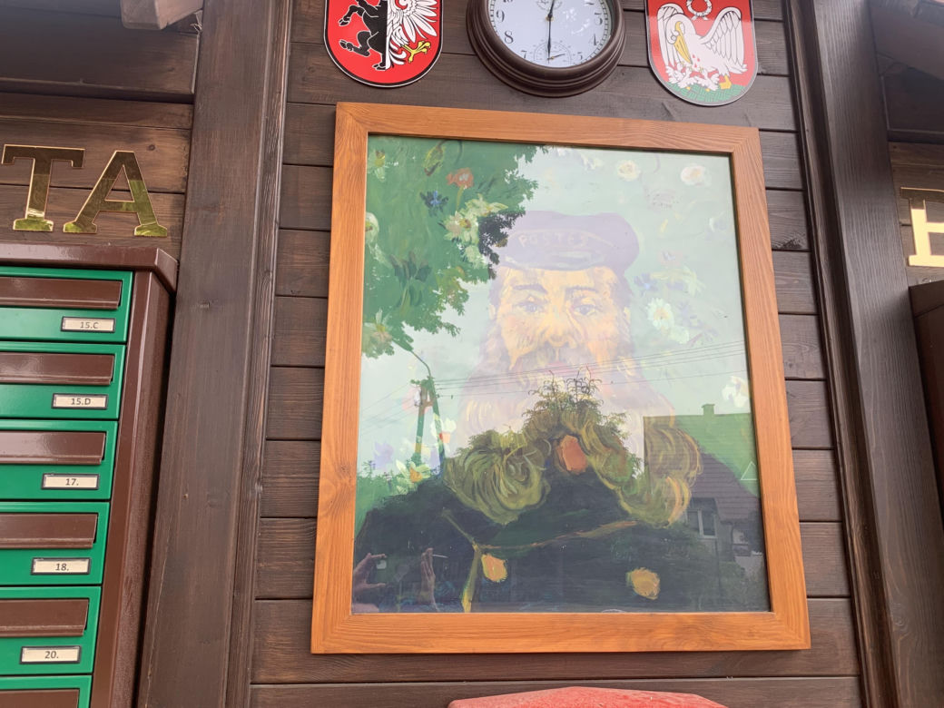 Kolorowe domy inspirowane twórczością Vincenta van Gogha zamieniły wieś liczącą zaledwie stu mieszkańców w prawdziwą atrakcję turystyczną