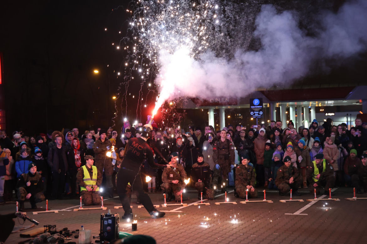 Światełko do nieba i ognisty pokaz. Tak Lublin zakończył granie dla Wielkiej Orkiestry Świątecznej Pomocy 2024!