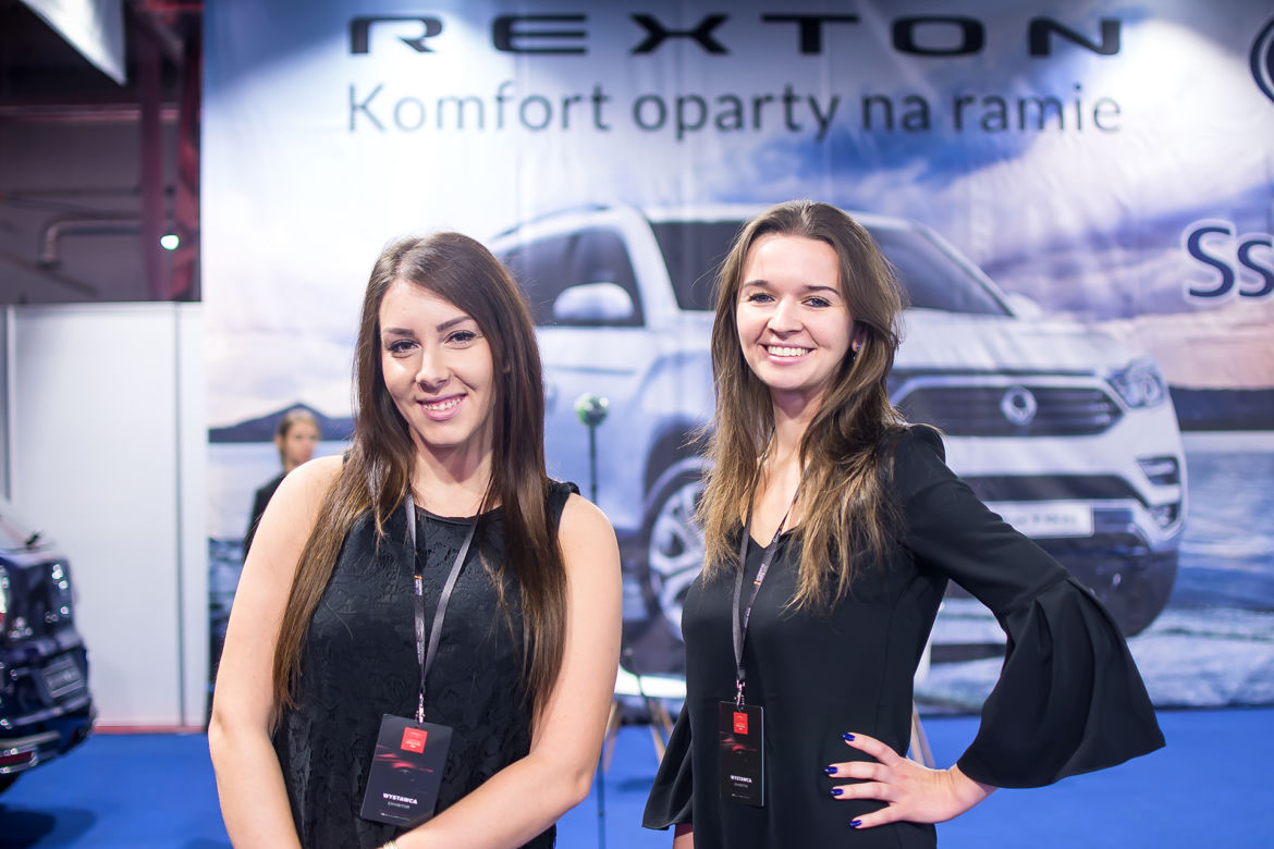 Hostessy na Warsaw Motor Show 2018