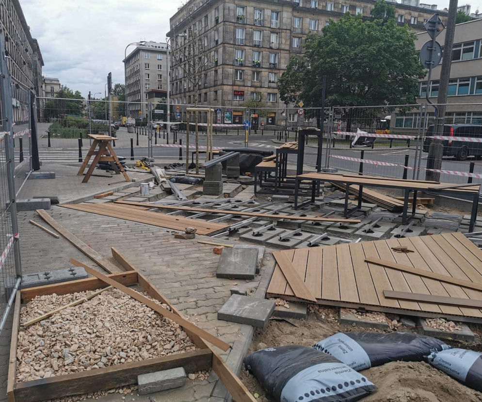 Parklet przy Dąbrowszczaków na Pradze Północ!