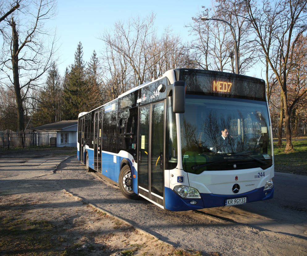 Specjalne autobusy dla medyków w Krakowie