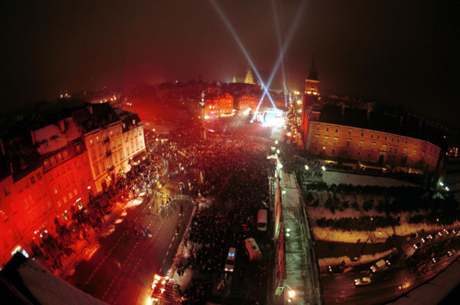 Sylwester w Warszawie sprzed lat. Tak stolica witała dawniej Nowy Rok