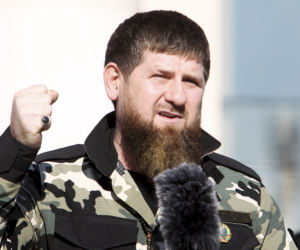 Kadyrow zapowiada: Zajmiemy Mariupol przed obiadem. Ukraina broi się resztkami sił