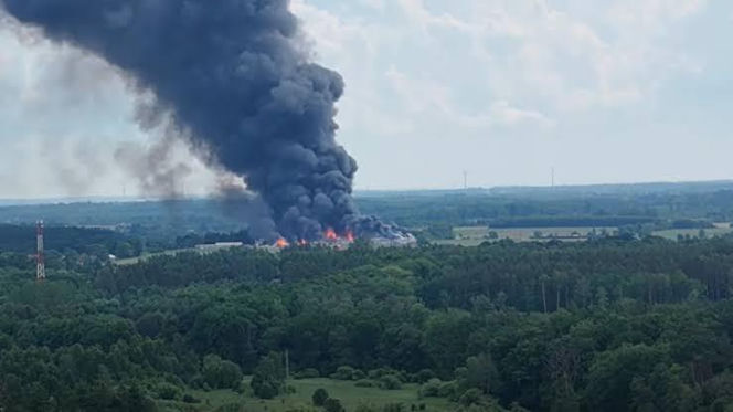 Pożar zakładów w Charnowie