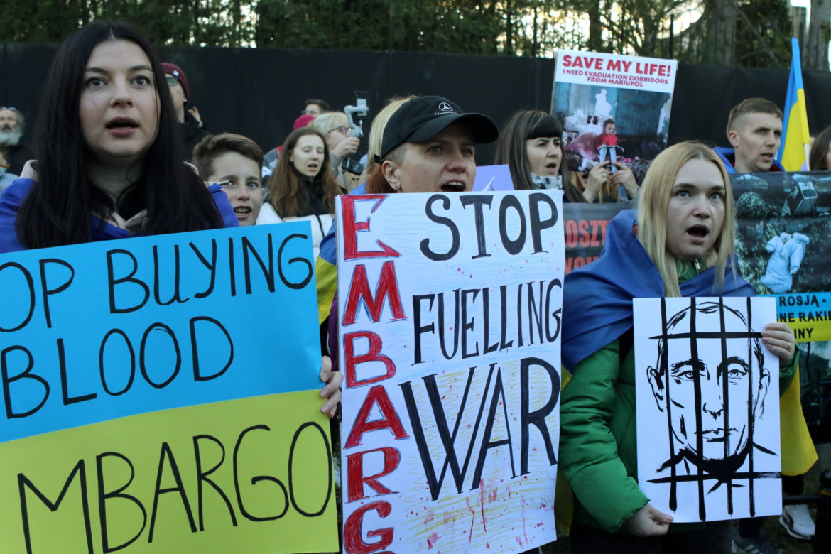  "Stop finansowaniu wojen". Manifestacja w Warszawie