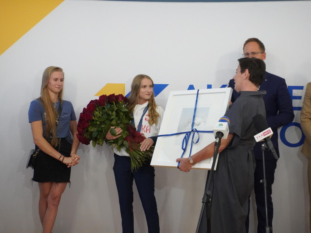 Akademia Tarnowska powitała Aleksandrę Kałucką, brązową medalistkę Igrzysk Olimpijskich w Paryżu