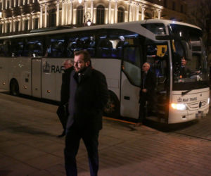 Wieczorne spotkanie Andrzeja Dudy z PiS w pałacu prezydenckim