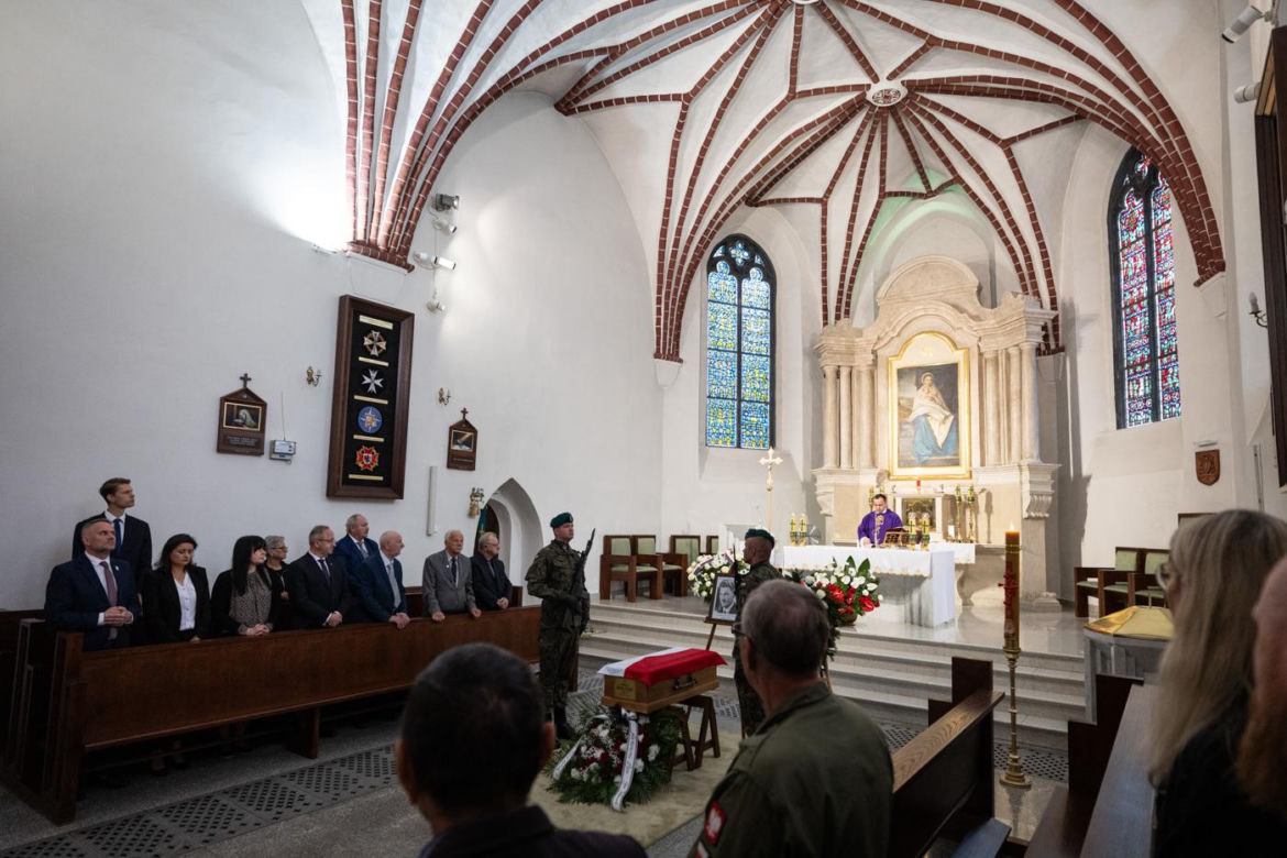 Po 80 latach doczekał się godnego pochówku. „Sosna” spoczął wśród żołnierzy niezłomnych w Bydgoszczy