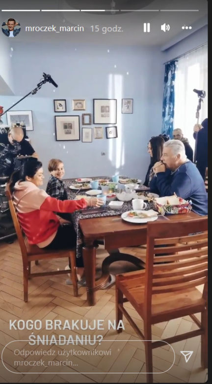 M jak miłość na planie. Kinga (Katarzyna Cichopek), Misiek (Aleksander Bożyk), Wojtek Marszałek (Emilian Kamiński), Krysia Filarska (Hanna Mikuć)