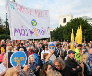 Protest w obronie TVN w Warszawie