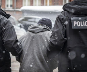 W sprawie zatrzymano trzy osoby: byłego partnera ofiary, jego matkę oraz znajomego