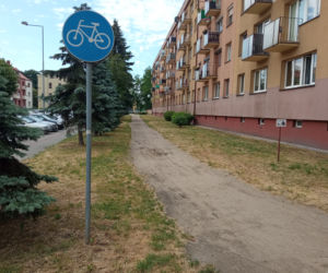 Ścieżka rowerowa wzdłuż ul. Dąbrowskiego