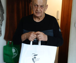 Rozdaliśmy świąteczne paczki potrzebującym. Nie brakowało wzruszeń