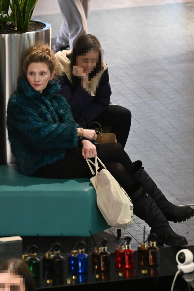 Agata Buzek na zakupach