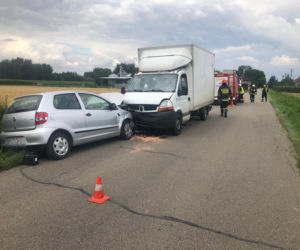 Pierszyce: 77-letni kierowca volkswagena doprowadził do zderzenia z ciężarówką 