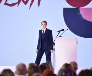 Marta Nawrocka w garniturach