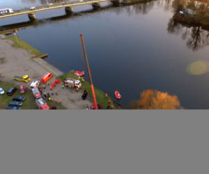 Matka i córka wjechały do Warty