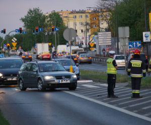 Potrącenie na pasach w Bydgoszczy! Dwie osoby poważnie ranne [ZDJĘCIA]
