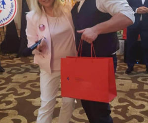 Wiosenny Bal „Szalonych Kapeluszy Daru Serca w Chicago