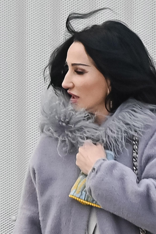 Justyna Steczkowska boso na śniegu